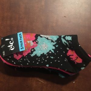 NWT 5 pairs Rue21 fun socks